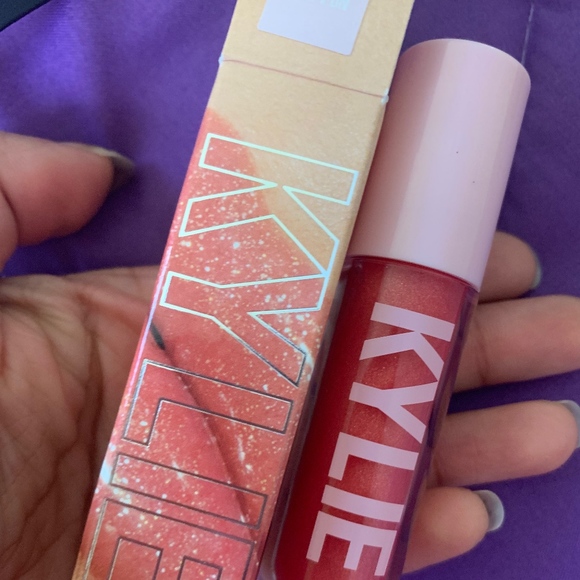 Kylie Cosmetics High Glosses - Picture 5 of 5